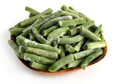 Kuşkonmaz bakla bir tabak içinde donmuş