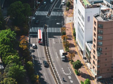 Tokyo, Japonya - 7 Nisan 2019. Tokyo, Japonya 'nın finans bölgesi. Tokyo, Asya-Pasifik 'teki en önemli finans ticaret merkezlerinden biridir..
