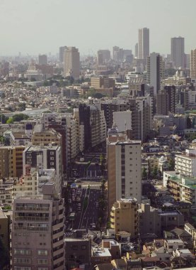 Tokyo, Japonya - 7 Nisan 2019. Tokyo, Japonya 'nın finans bölgesi. Tokyo, Asya-Pasifik 'teki en önemli finans ticaret merkezlerinden biridir..