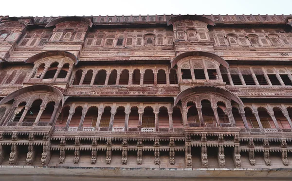 印度Jodhpur一个古老的Mehrangarh堡的建筑 这座堡垒建于15世纪 现在是拉贾斯坦邦的一个受欢迎的目的地 — 图库照片
