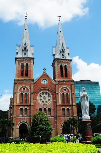 Notre Dame cathedral in Saigon — Stock Photo, Image