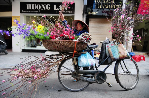 Life of Vietnamese vendors in Saigon — Stock Photo, Image