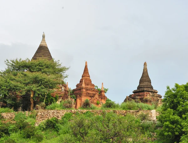 Wiele świątyń w pobliżu rzeki Irawadi, Pagan-Birma — Zdjęcie stockowe
