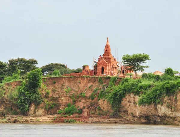 Πολλοί ναοί κοντά στον ποταμό Irrawaddy, Μπαγκάν — Φωτογραφία Αρχείου