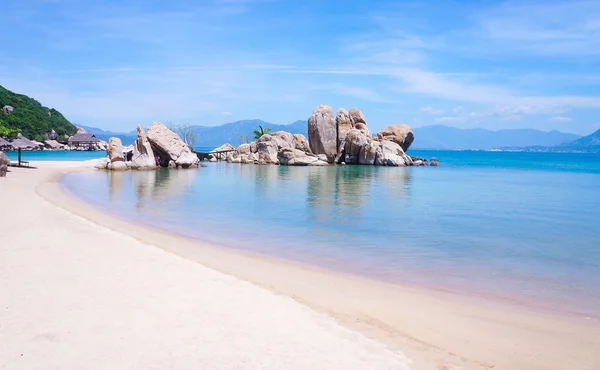 Belle plage dans le sud du Vietnam Image En Vente