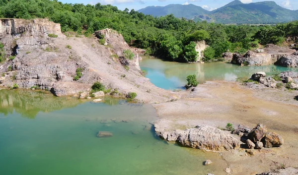 Lago de montaña en la ciudad de Chau Doc —  Fotos de Stock