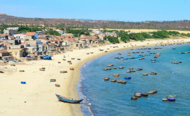 renkli balıkçı tekneleri