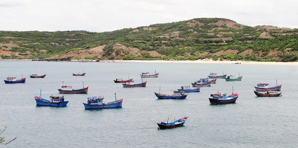 Barcos de pesca coloridos — Fotografia de Stock