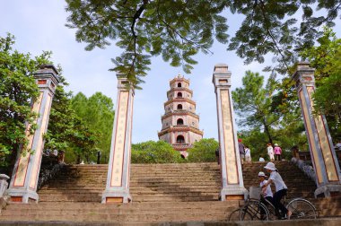 Thien Mu Pagoda, Hue, Vietnam clipart