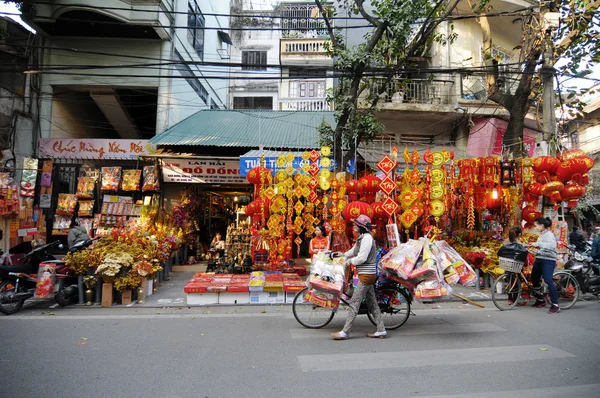 Ланскейп уличного рынка в Ханое — стоковое фото