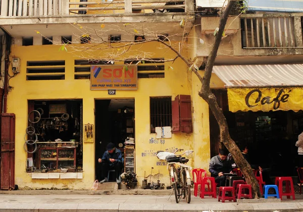 Ланскейп уличного рынка в Ханое — стоковое фото