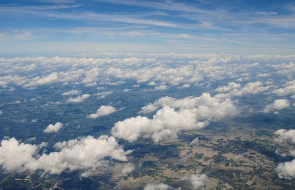 구름 과푸른 하늘 — 스톡 사진