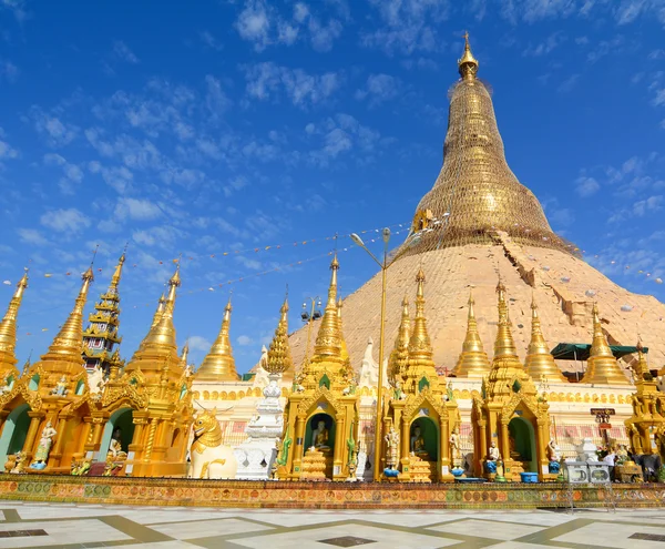 Shwedagon Paya Pagoda en Rangún —  Fotos de Stock