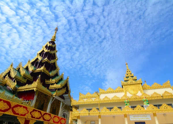 Shwedagon Paya Pagoda a Yangon — Foto Stock