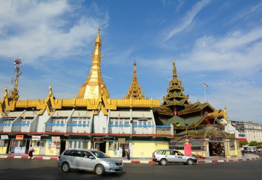 Yangon, Myanmar şehir merkezinde trafik