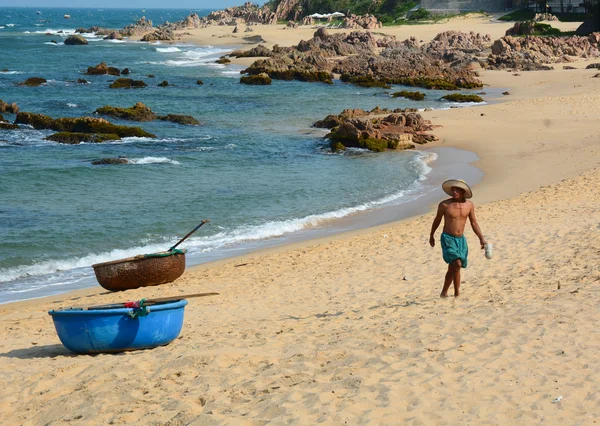 Praia tropical em Nha Trang, Vietnã — Fotografia de Stock