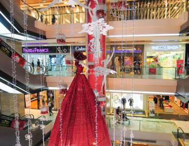 Vincom alışveriş merkezi içinde 