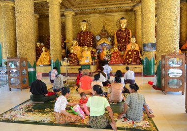 yangon shwedagon pagoda, Birmanya insanlar dua