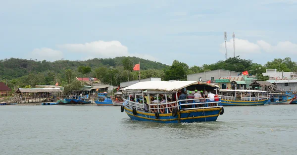 Tourist boats near the port — Stock Photo, Image