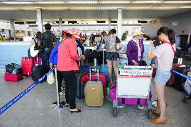 Varış Tan oğlu Nhat terminal, Asya seyahati