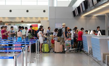 Varış Tan oğlu Nhat terminal, Asya seyahati