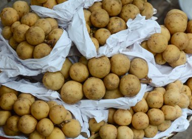 Langsat meyve piyasada Mekong Deltası'nda