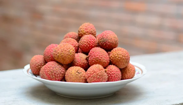 Fruta tropical famosa - lichia — Fotografia de Stock