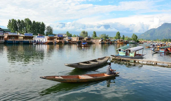 Estilo de vida em Lago Dal, Srinagar — Fotografia de Stock