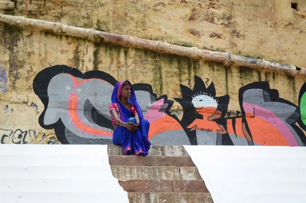 Varanasi Hindistan Temmuz 2015 Bir Hint Kadının Geleneksel Sari Ghat — Stok fotoğraf