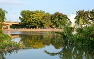 Saigon riverside Park'ta görünümünü