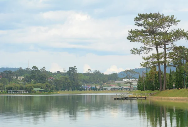 Λίμνη Ζουάν Χουόνγκ στο Νταλάτ — Φωτογραφία Αρχείου