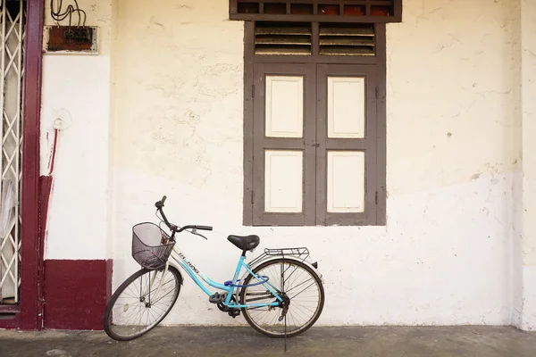 Bicicleta con ventana en Malaca —  Fotos de Stock