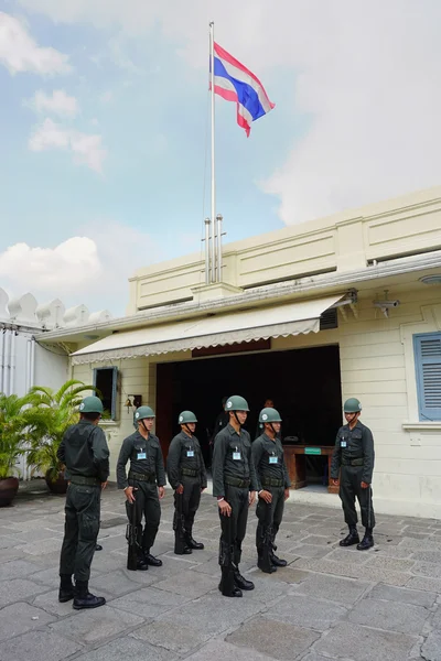 Kings Guards défilent à Bangkok — Photo