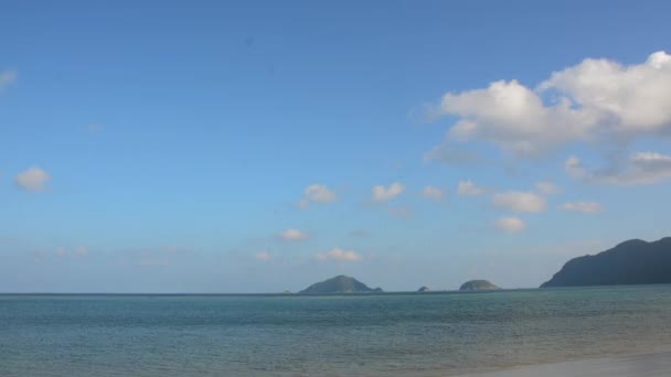 Güzel beyaz kum plaj Adası ile arka plan üzerinde — Stok video