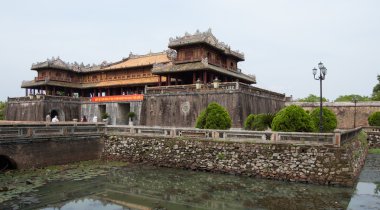 Renk tonu Imperial şehrin ana kapısı