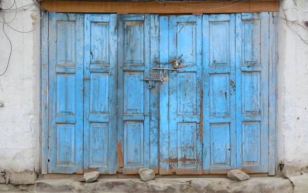 Puerta de madera azul —  Fotos de Stock