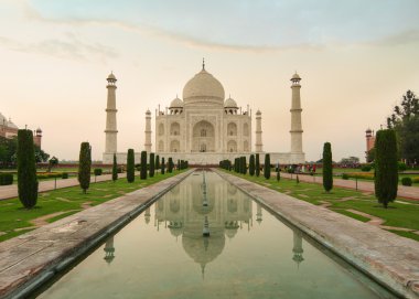 Taj Mahal Agra görünümünü