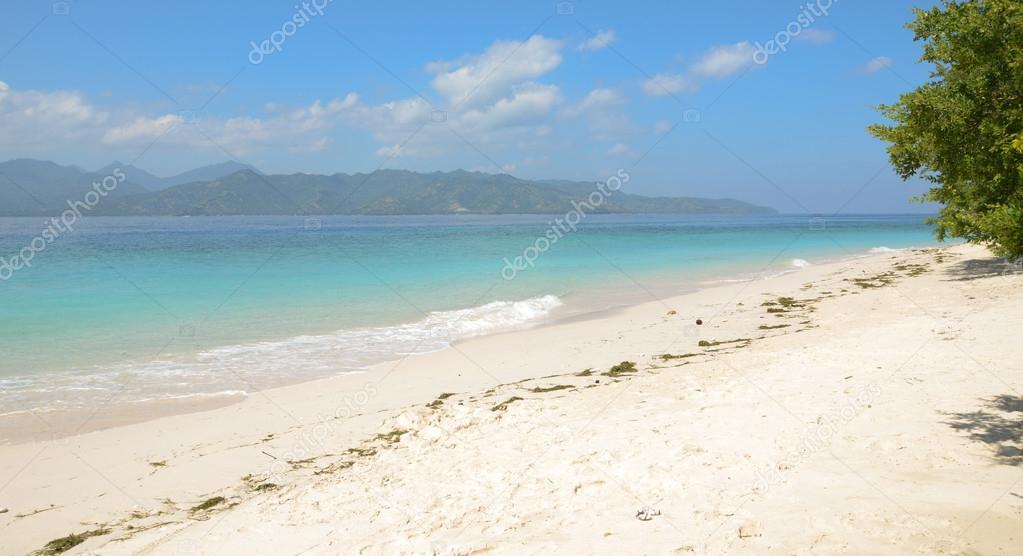 Mare E Bella Spiaggia Di Lombok Foto Stock Phuongphoto