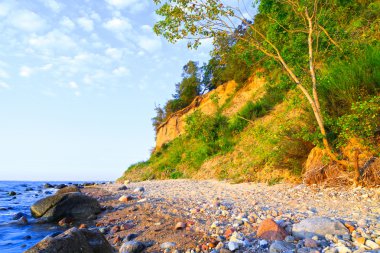 Sabah ışık - uçurumun kuzey tarafında deniz cliff