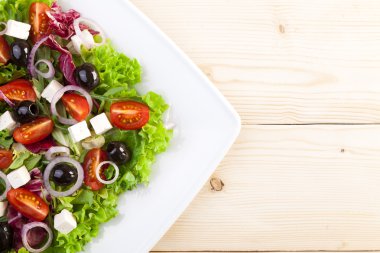 Taze Yunan salatası