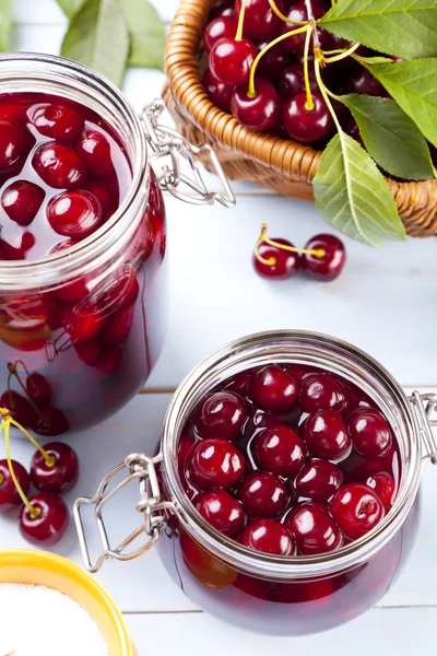 Domácí třešňový kompot — Stock fotografie