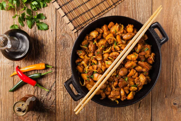 Poulet Frit Caramélisé Sucré Avec Sauce Soja Vietnamien Vue Dessus — Photo