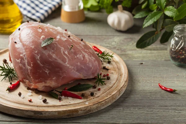 Raw Whole Ham Front View — Stock Photo, Image