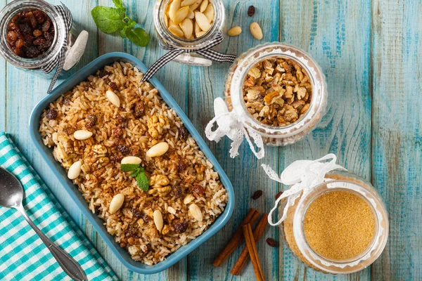 Arroz Dulce Horno Tradicional Mexicano Con Almendras Pasas Nueces Vista — Foto de Stock