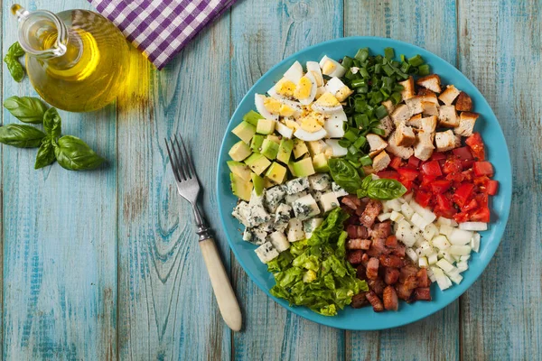 Cobb Salat Vorhanden Hauptgericht Amerikanischer Gartensalat Der Typischerweise Mit Gehacktem — Stockfoto