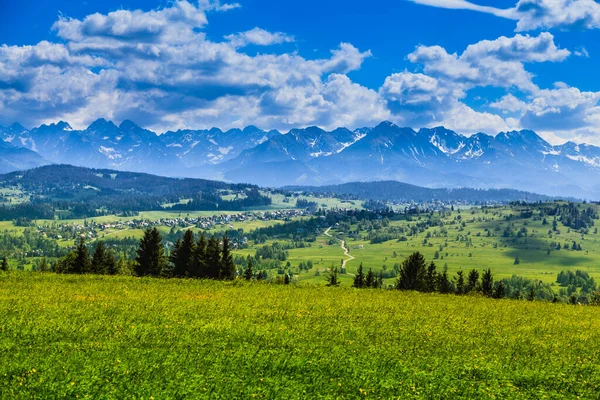 Vista Las Montañas Tatra Primavera — Foto de Stock