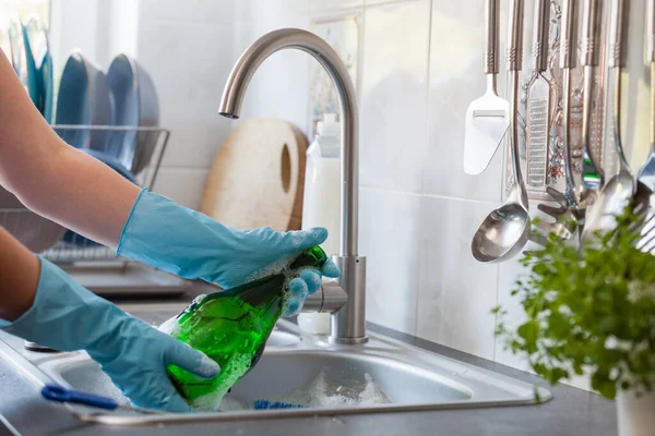 Washing Dishes Washing Bottles — Stock Photo, Image