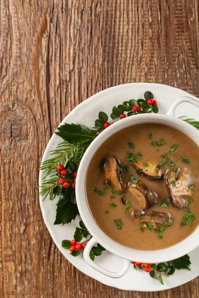 Sopa Champiñones Tradicional Hecha Champiñones Porcini Decoración Navidad Vista Superior — Foto de Stock