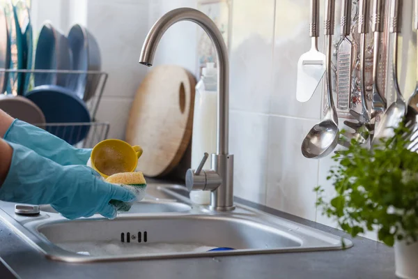 Washing Dishes Washing Cup — Stock Photo, Image