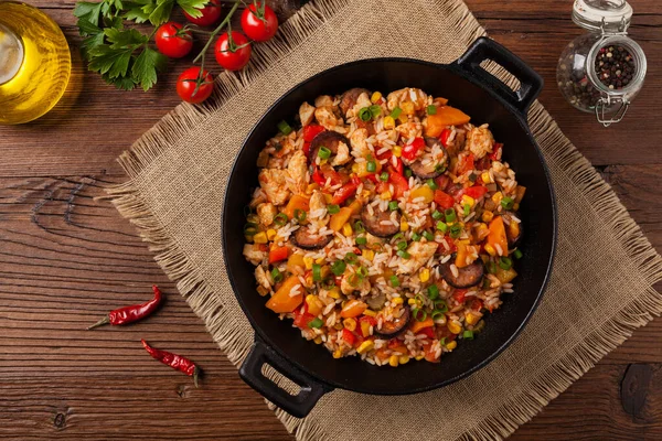 Jambalaya Tradicional Perepared Wok Servida Plato Vista Superior — Foto de Stock